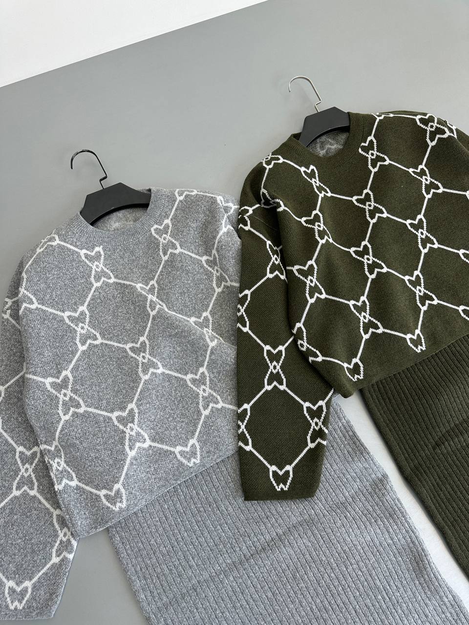 ست زنانه - ست بلوز و سارافون پاپیون  ست بلوز و سارافون پاپیون -6