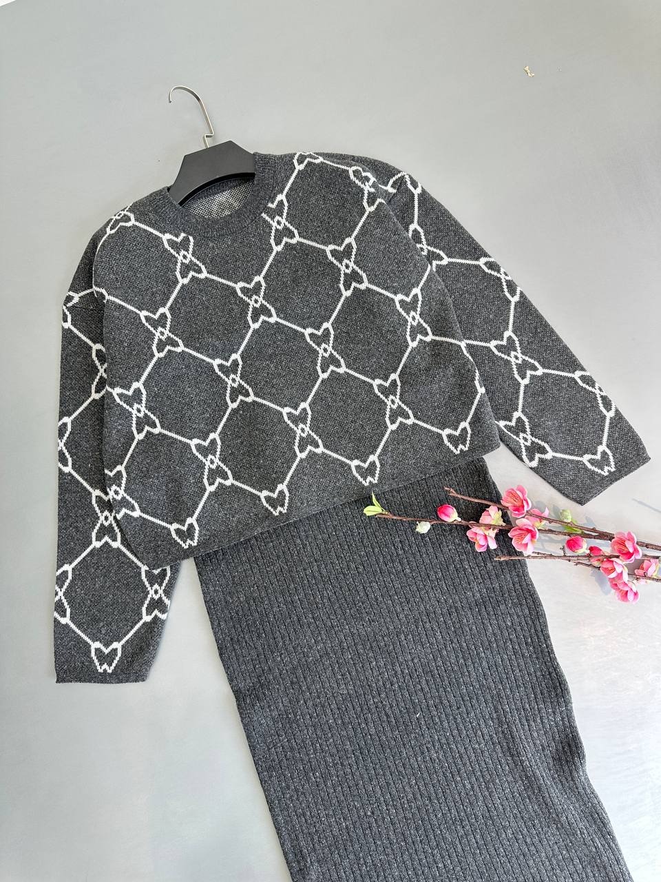 ست زنانه - ست بلوز و سارافون پاپیون  ست بلوز و سارافون پاپیون -2