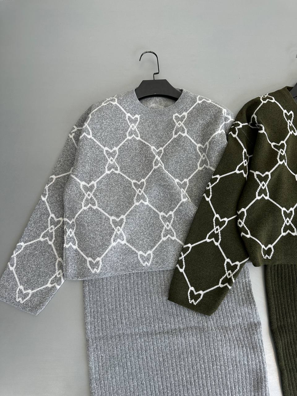 ست زنانه - ست بلوز و سارافون پاپیون  ست بلوز و سارافون پاپیون -4